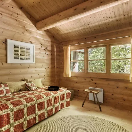 Cozy In With Wifi Graested
